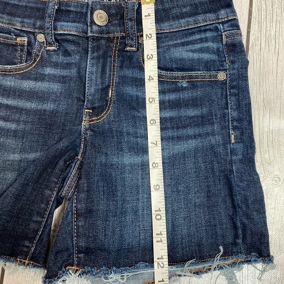 American Eagle MIDI Shorts Size 4 - Picture 4 of 7